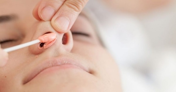 إزالة شعر الأنف تؤذي الدماغ