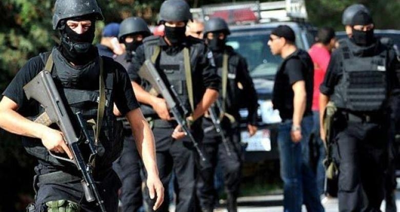 تونس: القبض على 3 تكفيريين مجدوا تنظيم "داعش"