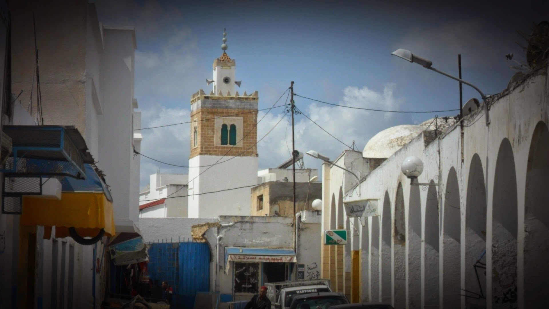 عاجل/ غلق مدينة طبربة و استعمال مكثف للغاز المسيل للدموع..التفاصيل