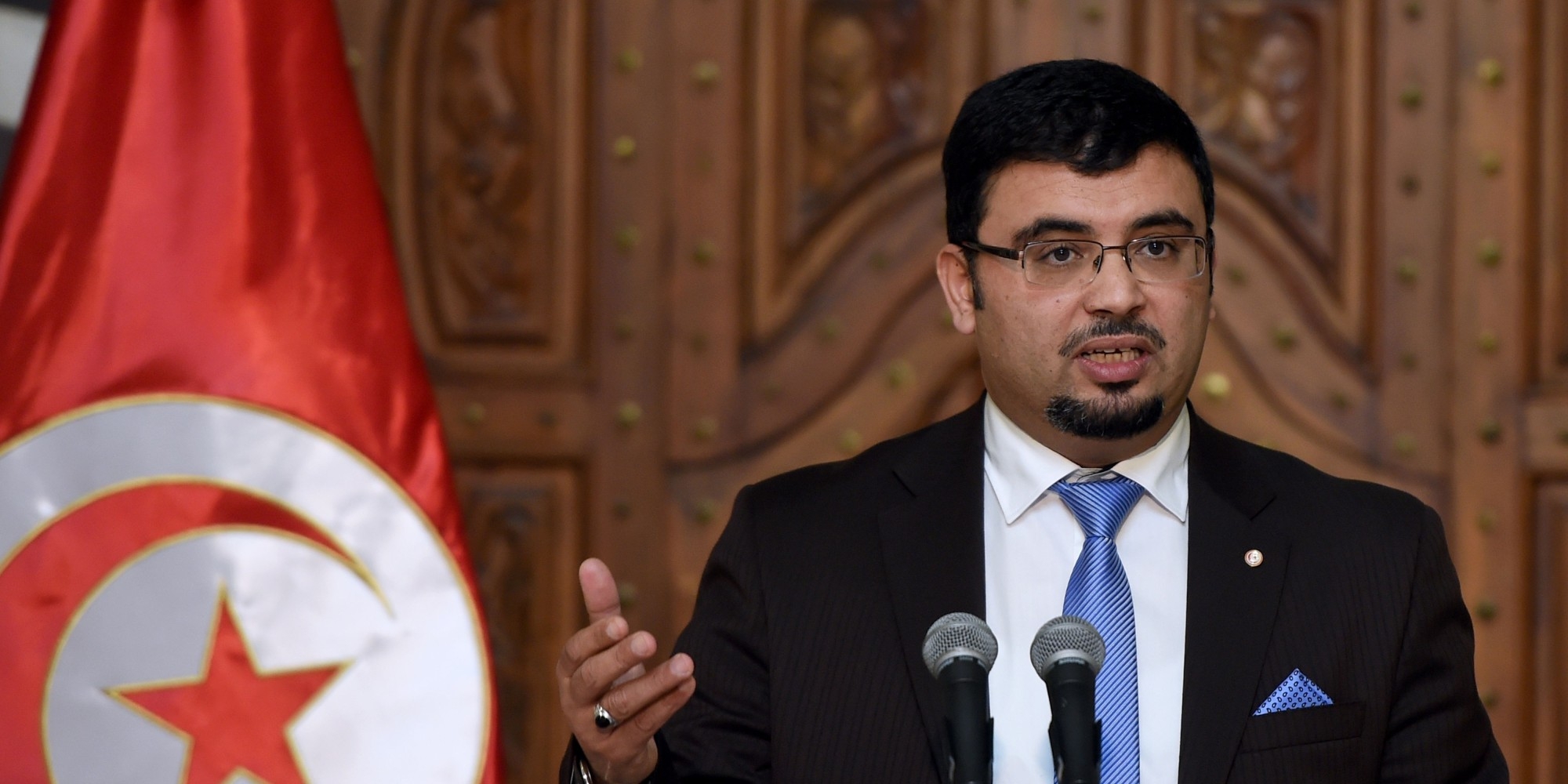  خالد شوكات: رئيس الجمهورية متمسك بتوحيد التونسيين وانجاز المصالحة المالية والاقتصادية