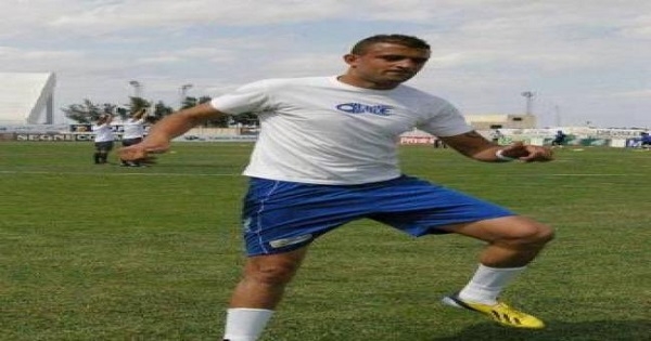 القيروان : اللاعب نزار العيساوي يضرم النار بجسده
