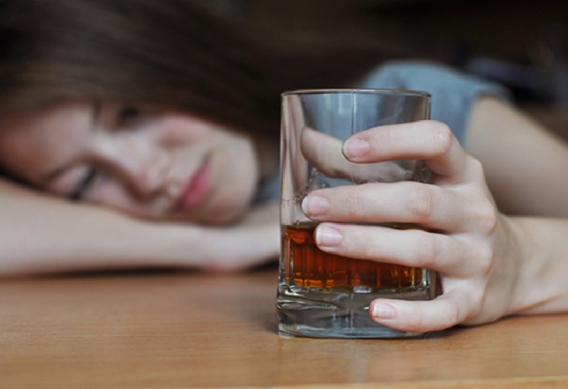 دراسة تونسية : تلميذ من بين 5 إستهلكوا المشروب الكحولية قبل سن 13 عاما
