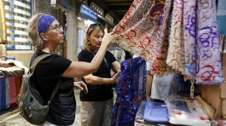 وقف صحيفة "الزمن" العمانية بعد انتقادات للقضاء