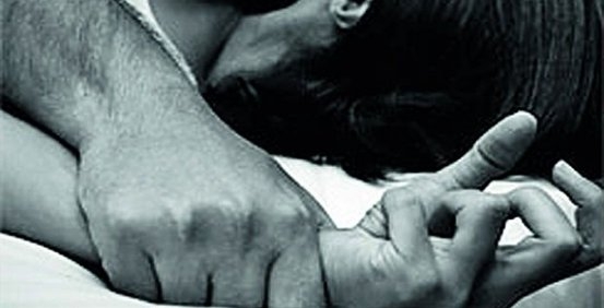 احتجزها داخل قفص بعد أن علم بحملها..مدير مدرسة في جندوبة يغتصب ابنته