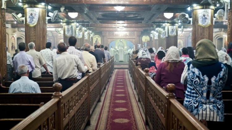 اقر مجلس النواب المصري قانونا ينظم بناء الكنائس، وهو نص من المستبعد ان يلقى اجماعا لدى الاقباط الذي يشتكون منذ سنوات طويلة من التمييز بحقهم