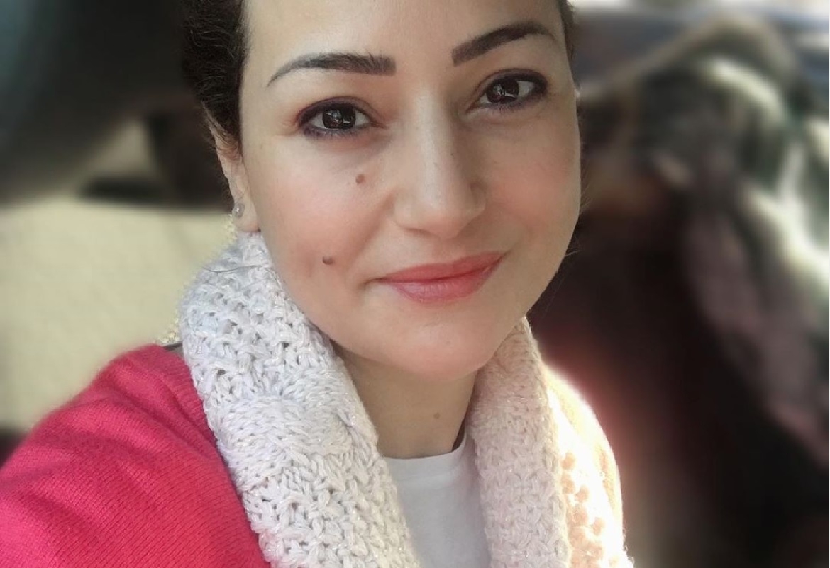 بتهمة الخيانة..أول ظهور لفنانة شهيرة بعد القبض عليها مع مخرج معروف بشقته