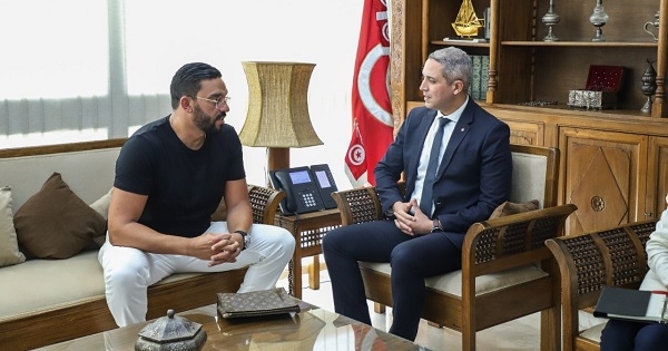 وزير السياحة يتفق مع بلطي لبعث برنامج سياحي ترويجي