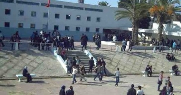 المرسى : مواجهات عنيفة بين تلاميذ معهدين ثانويين بسبب منشور على الفايسبوك