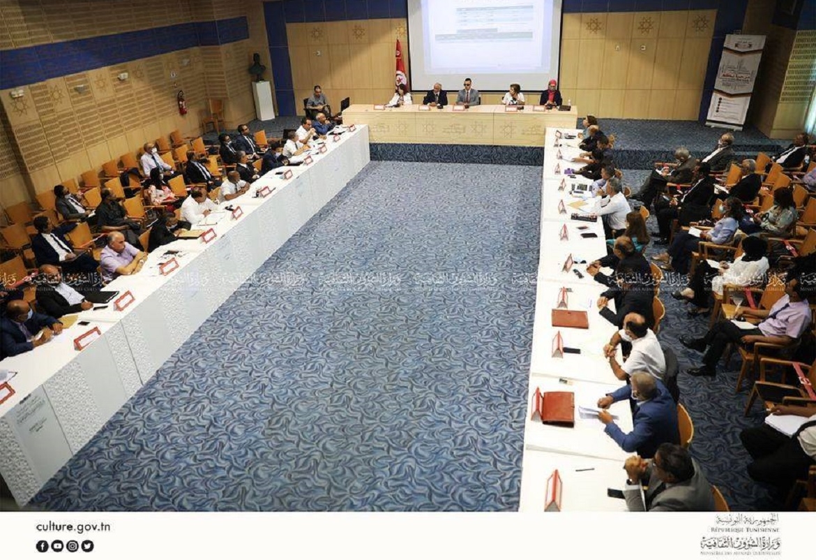 على هامش ندوة المندوبين الجهويّين للشؤون الثقافية: وزارة الشؤون الثقافية من معركة البصر الى حكمة البصيرة 