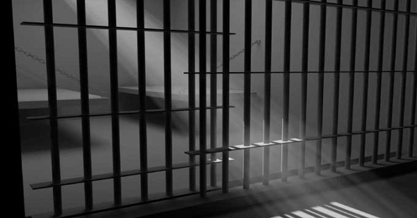 فساد هائل يكشف عن تفسخ أخلاقي في قلب شركة فسفاط قفصة: توقيف كبار المسؤولين وممثلة أجنبية في صفقة فاسدة بقيمة 12 مليون دينار!