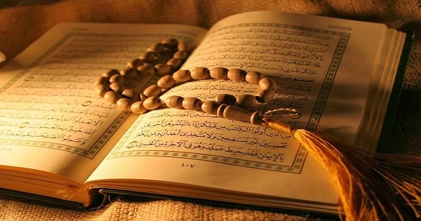 ما حكم مسّ المصحف بلا وضوء؟