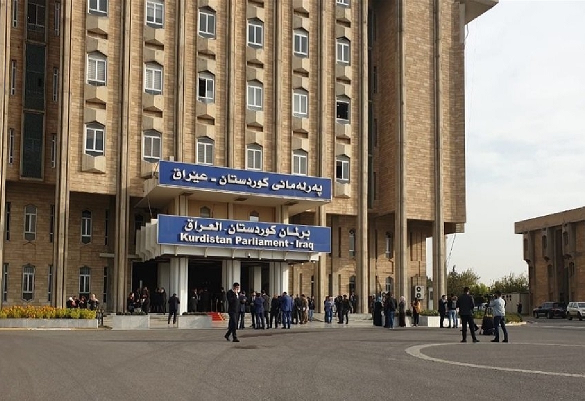 اندلاع حريق داخل مبنى برلمان كردستان