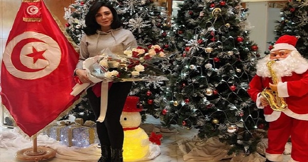 سلاف فواخرجي في تونس لعرض فيلمها الأول "كازي روز"