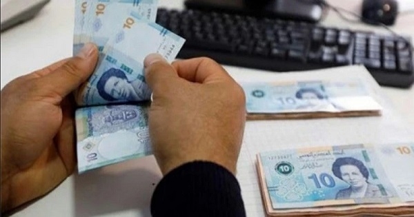 البنوك التونسية تفتح شبابيكها الجمعة للعموم