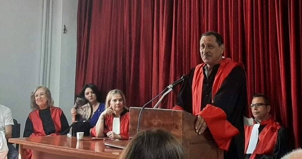 الدكتور سليم اللغماني يبدع في محاضرة افتتاح السنة الجامعية بكلية العلوم القانونية