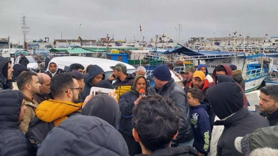 بحث عاجل عن مركب صيد مفقود قبالة سواحل طبلبة بالمنستير