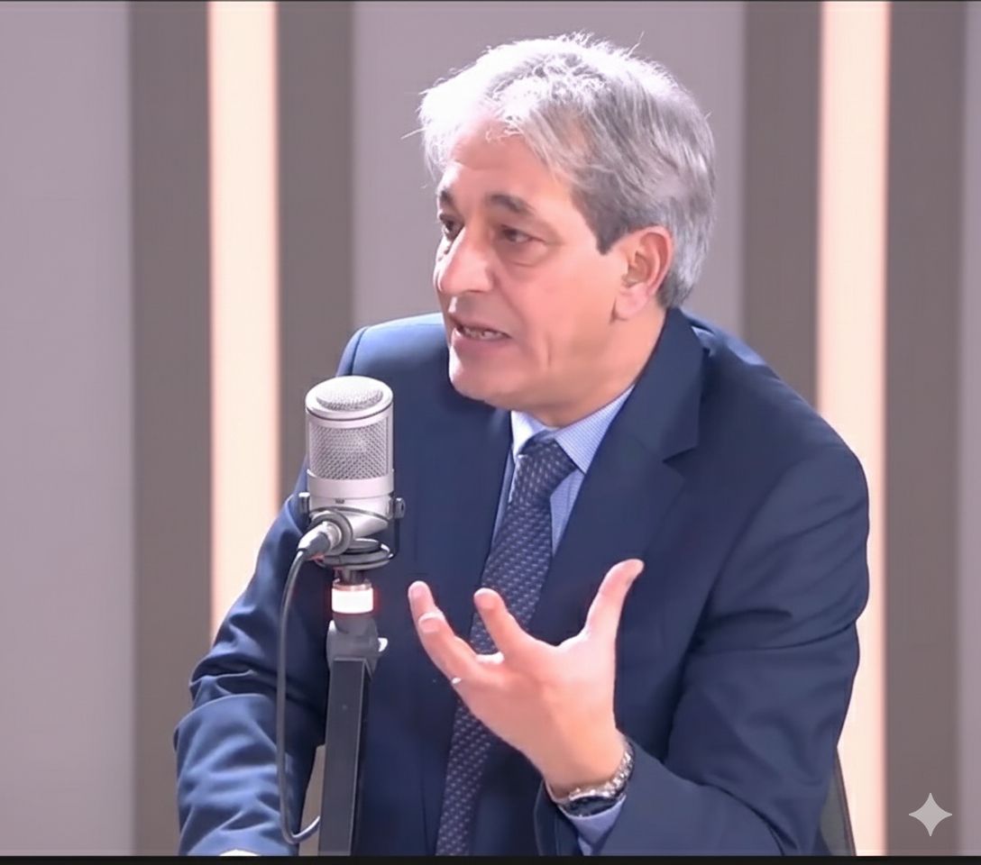 هيئة النادي الإفريقي ترفض الابتزاز... واسامة عبيد يتراجع تحت الضغط