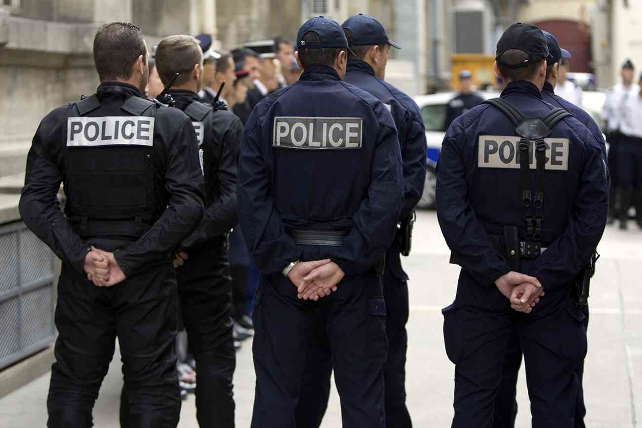 هجوم طعن في باريس يثير القلق قبيل الألعاب الأولمبية