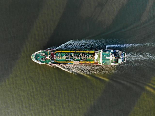 حركة السفن في مضيق هرمز خلال الحرب: الغالبية إيرانية