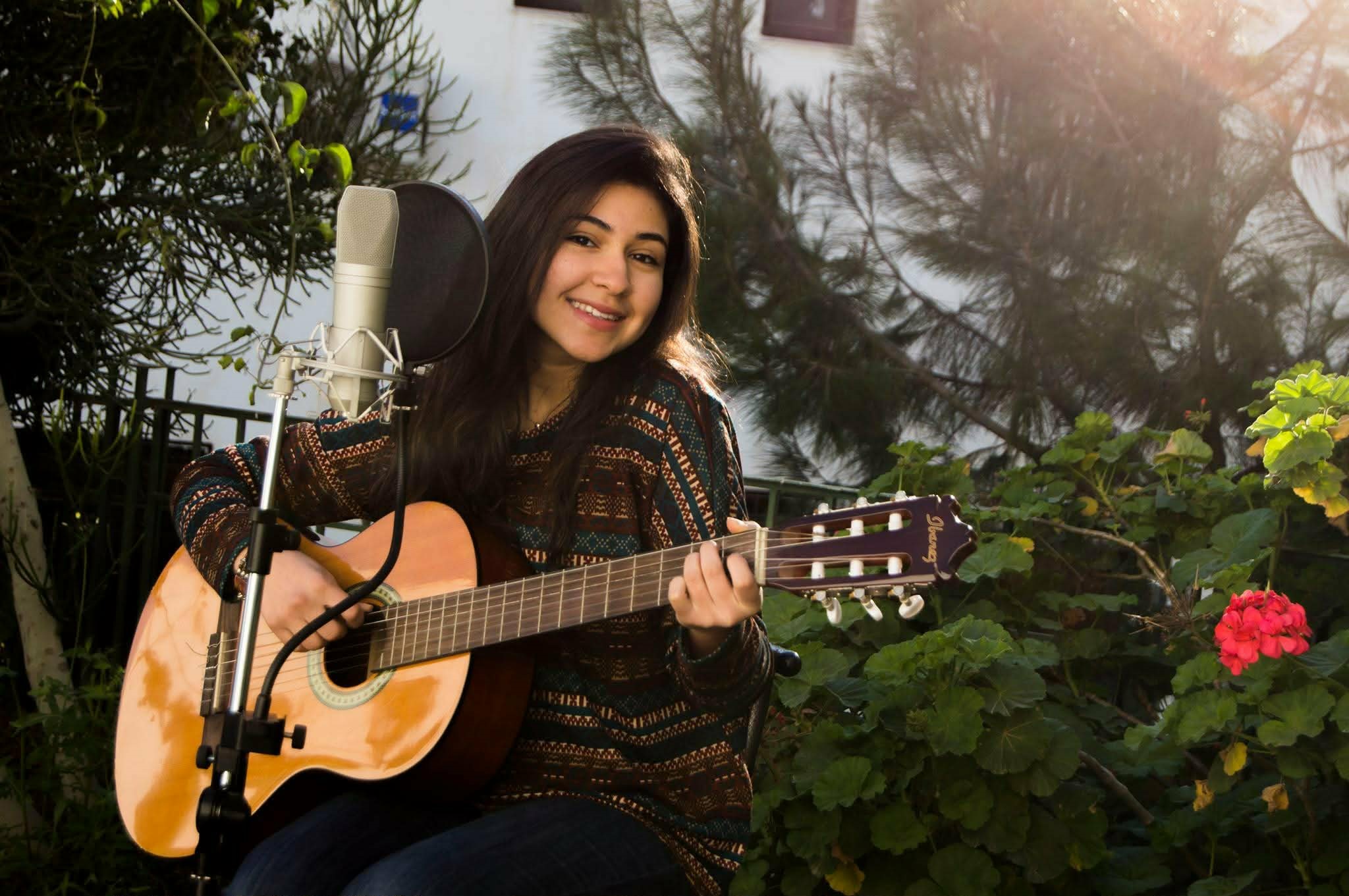 الفنانة سحر مزيد: "تقمصت روح صليحة في  مسرحية 'كحلة الأهداب'.. والجمهور هو من منحني صكّ القبول