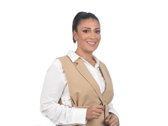 “بعد العسر يُولد الفرح”… أميمة العياري تكتب نهاية الألم ببداية الحياة