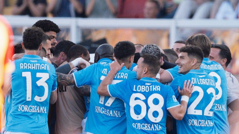 ⚽️🔥 نابولي لا يرحم.. خطوة عملاقة نحو لقب "الكالتشيو" وسط أجواء مشتعلة!