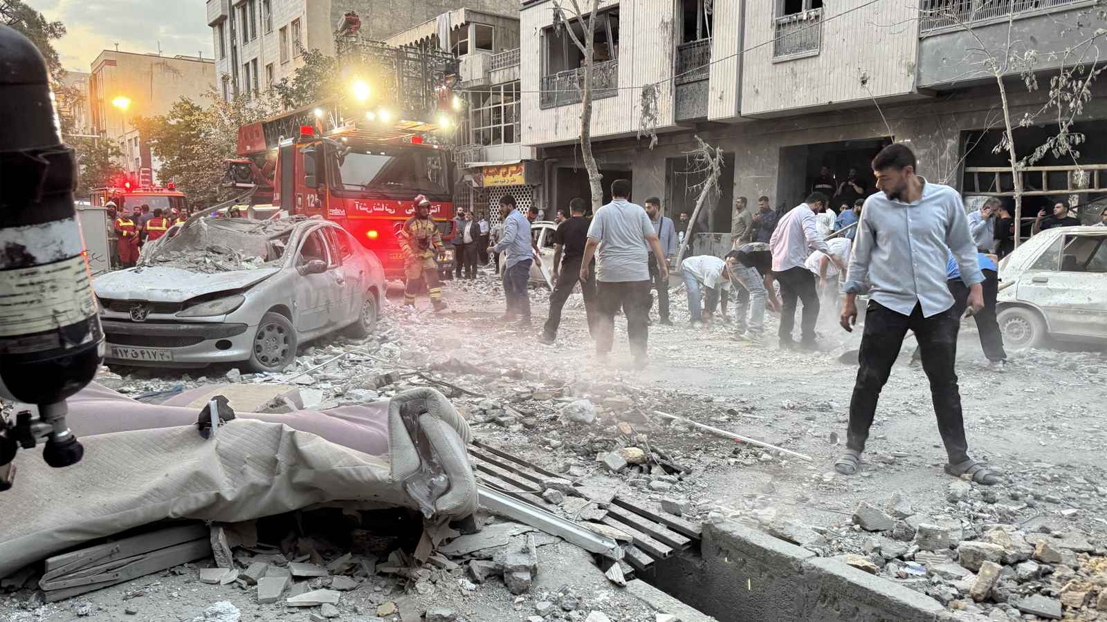 🚨 حصيلة مروعة في طهران: 78 قتيلًا و329 جريحًا جراء الغارات الجوية الإسرائيلية على مناطق سكنية