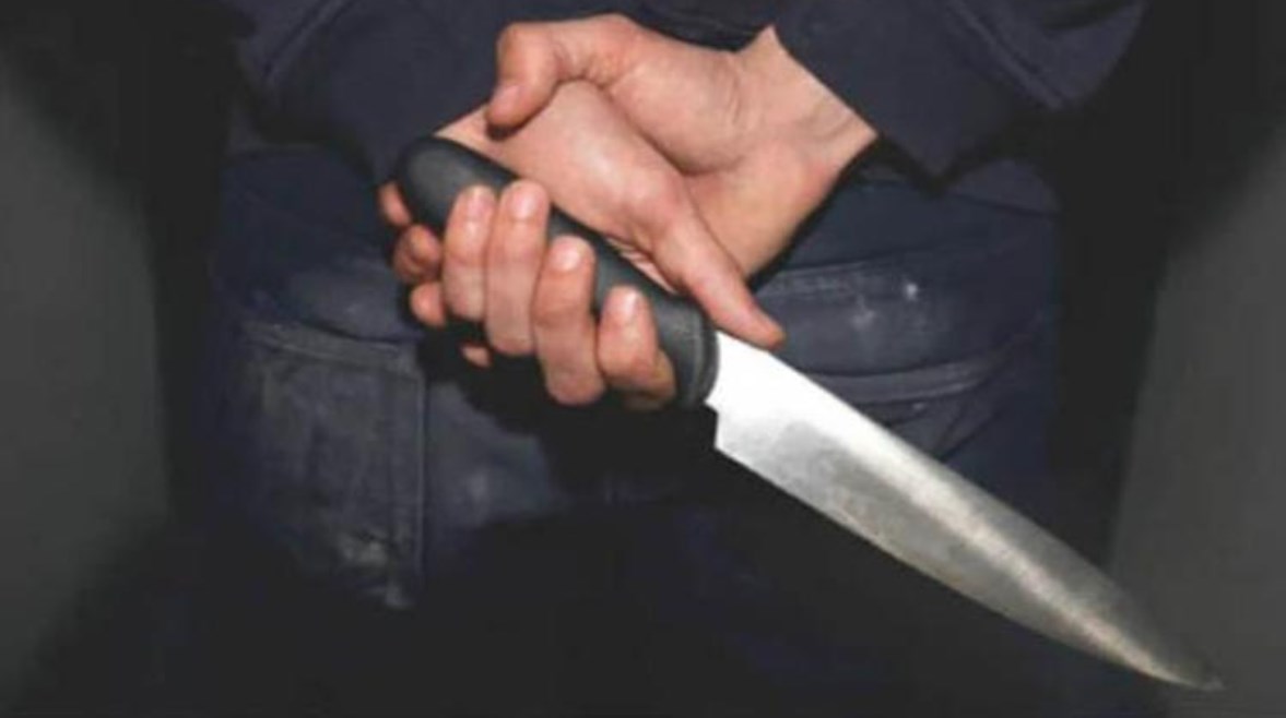 🔪 خلاف مروري يتحوّل إلى جريمة طعن في الزهروني: القبض على الجاني بعد مطاردة أمنية