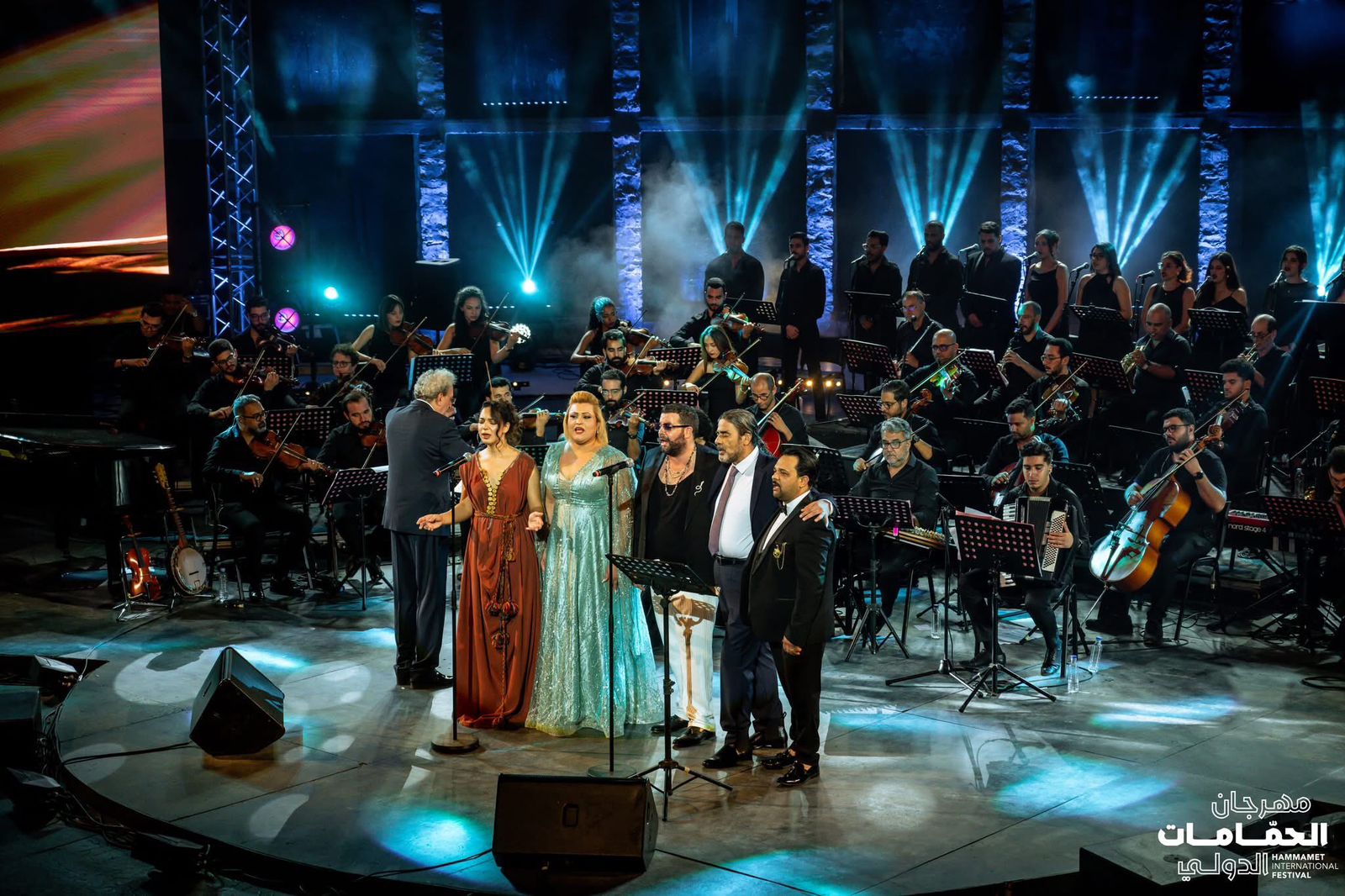 "حوار الأوتار 2" في مهرجان الحمامات: عرض تونسي يزاوج بين الشرق والغرب