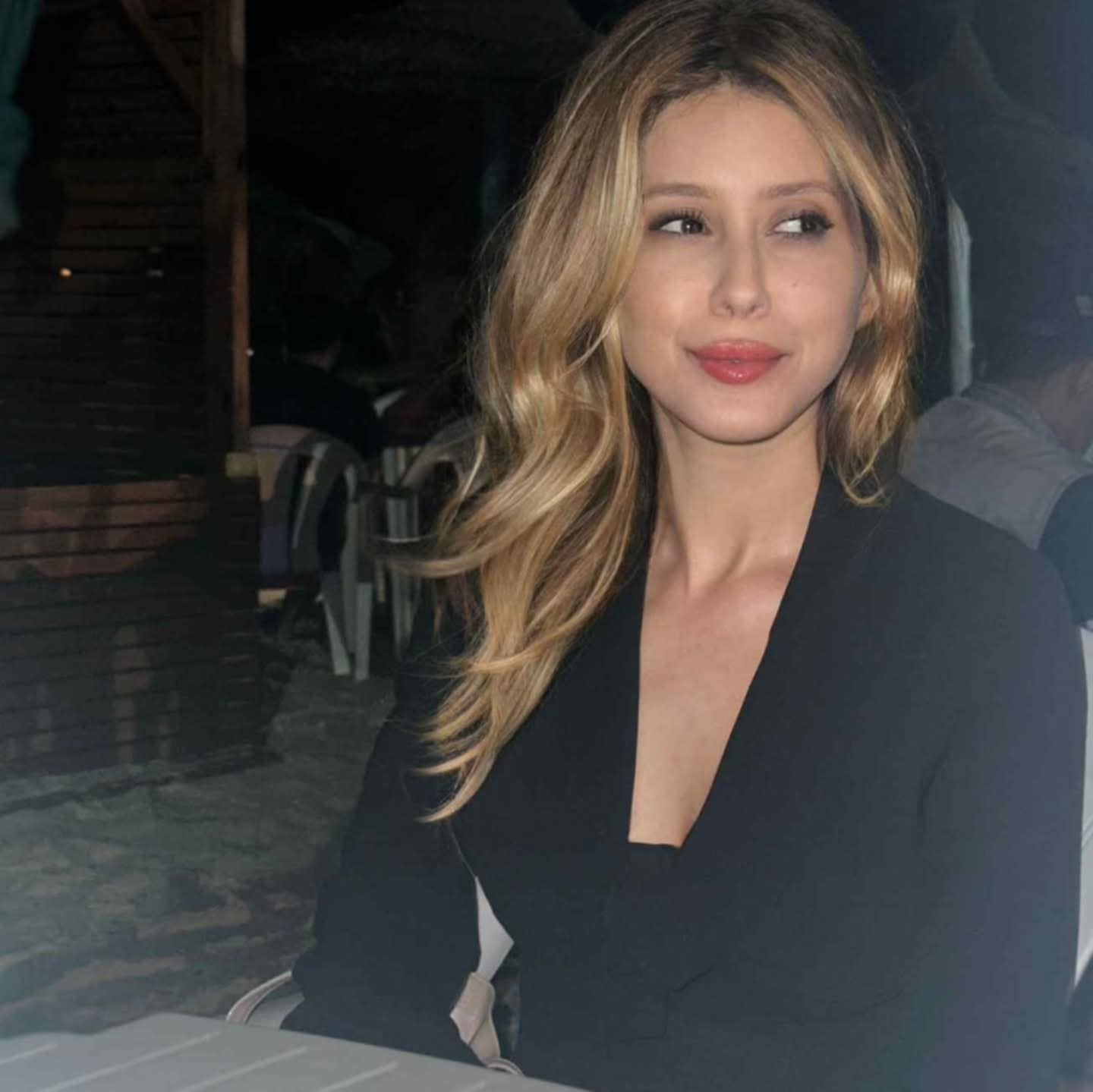 سيرين ساسي: محامية شابة تُحوّل القانون إلى محتوى راقٍ وجذاب