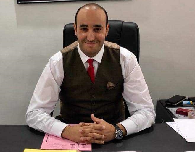 أحمد العباسي: المحامي الشرس وصاحب الأخلاق النبيلة