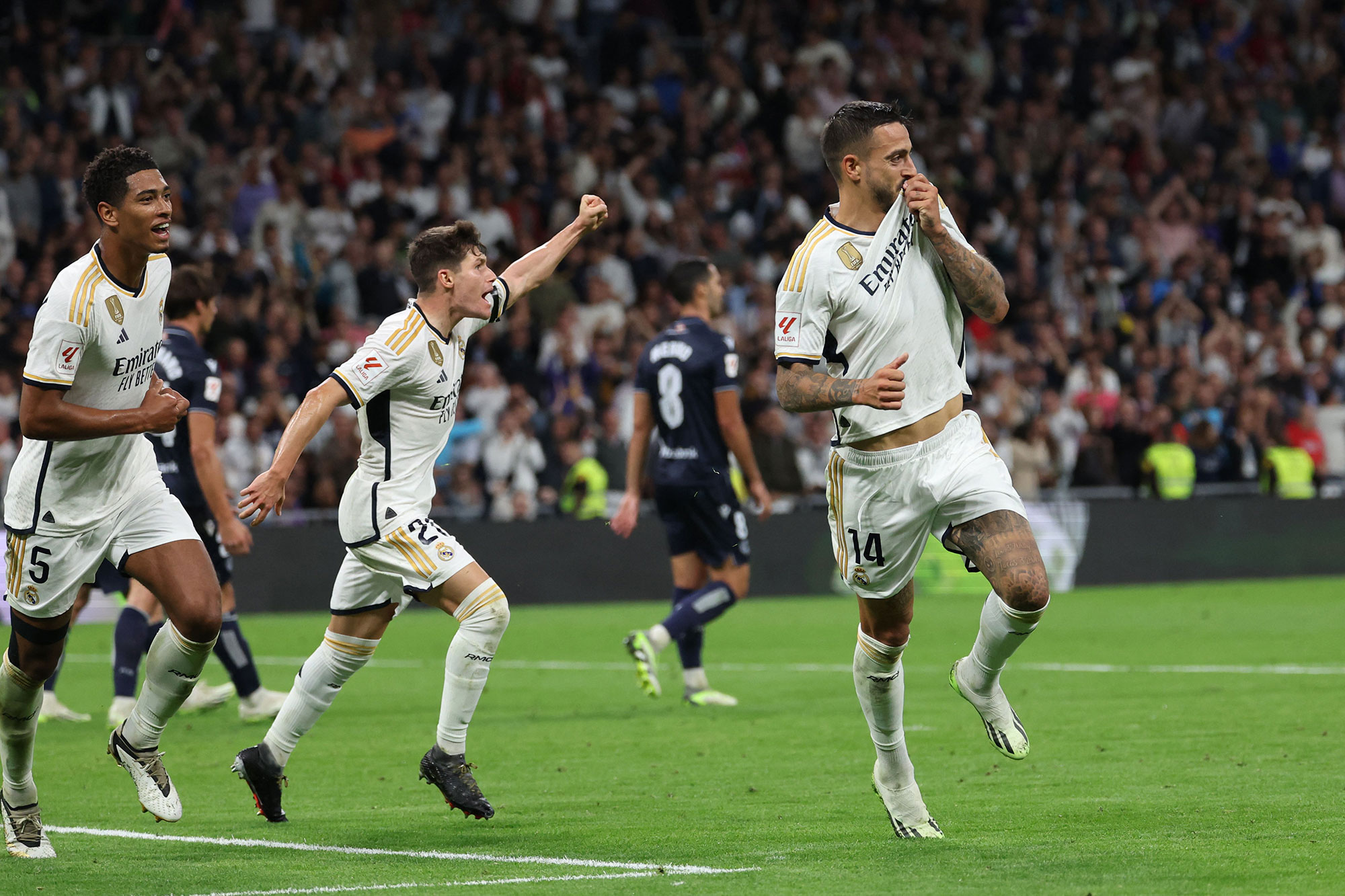 ريال مدريد يقلب الطاولة على ريال سوسيداد ويستعيد صدارة الدوري الإسباني