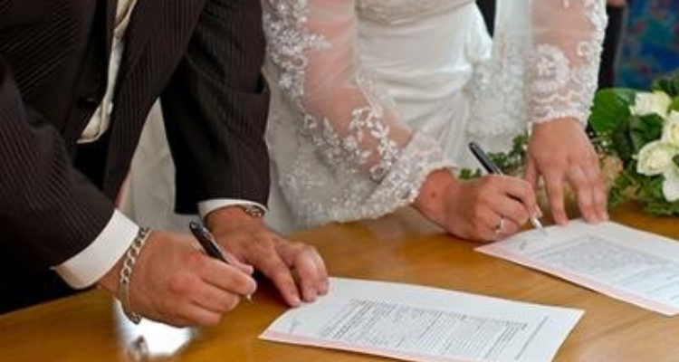 تأجيل الزواج في تونس: ستة عقود تغيّر فيها العمر المثالي للارتباط