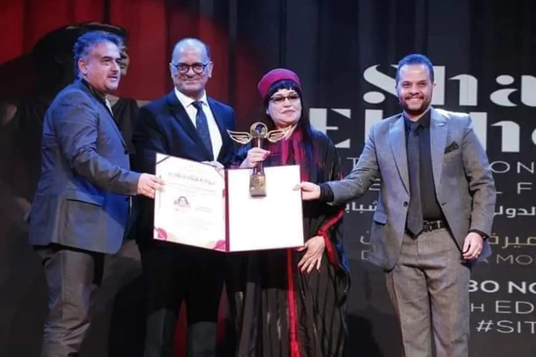 تكريم دليلة مفتاحي في مهرجان شرم الشيخ الدولي للمسرح الشبابي