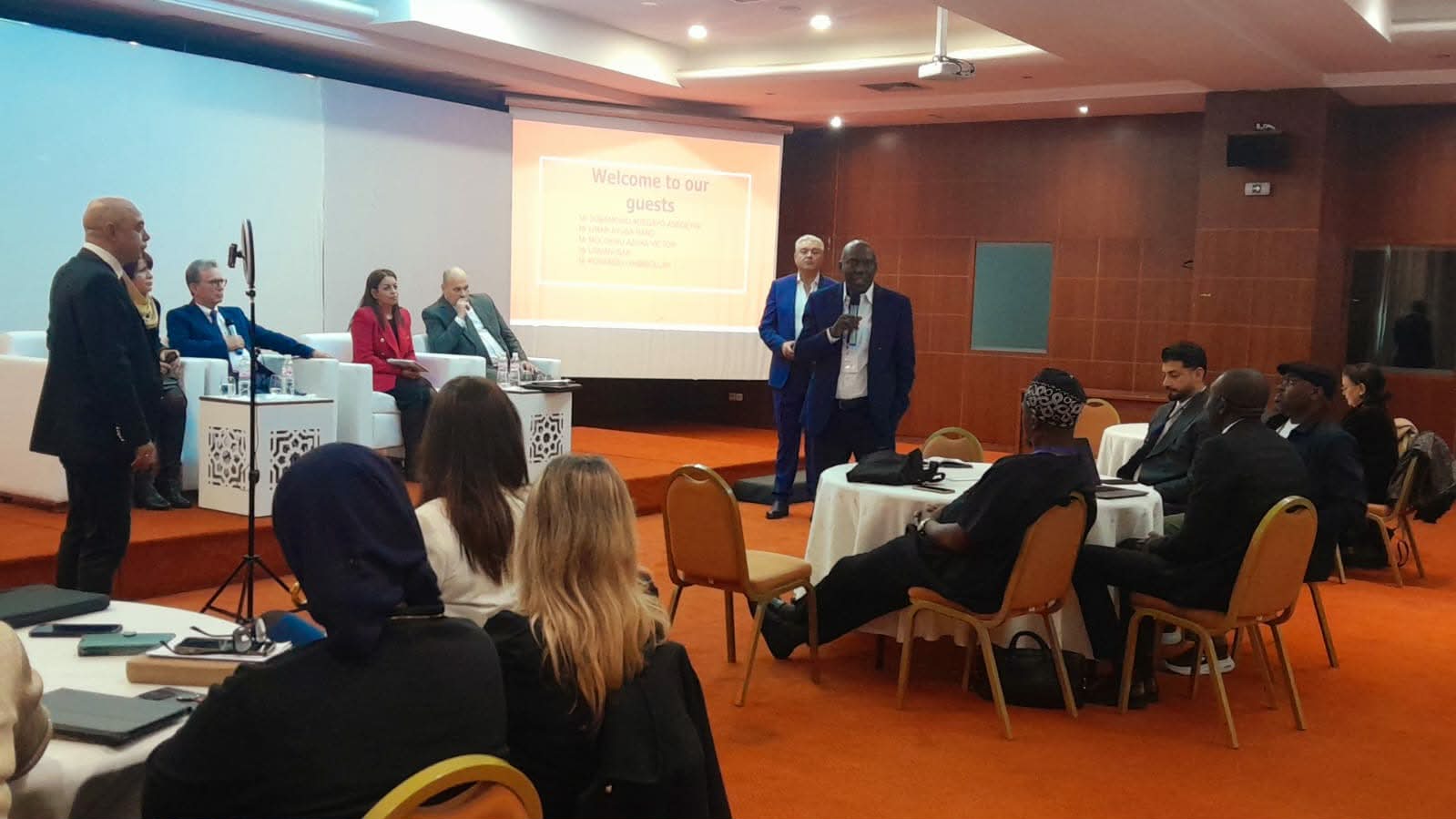 تونس تفتح بوابتها الصحية على السوق النيجيري: خطوة إستراتيجية نحو إفريقيا الأنغلوسكسونية