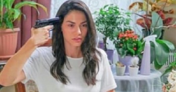 انتحار ديميت أوزديمير يثير الجدل.. صورة صادمة توثّق قتل نفسها!