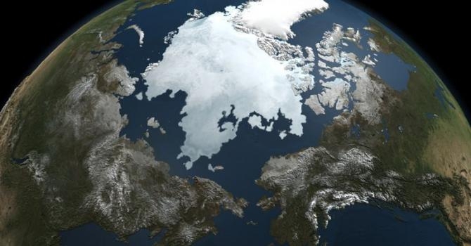 صورة التقطتها الاقمار الاصطناعية في 2010 تظهر مياه بحر القطب الشمالي المتجمدة