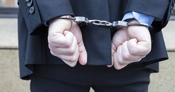 العاصمة : السجن 5 سنوات لموظف في بنك إستولى على أموال الحرفاء