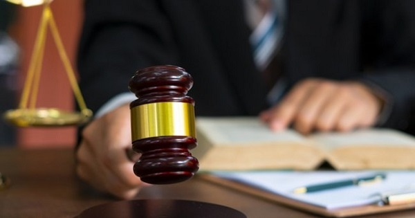 النيابة العمومية تفتح تحقيقًا عدليا ضد والي قابس السابق