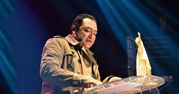 تعيين عاطف بن حسين مستشارا ثقافيا لدى وزير التربية