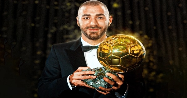 الكرة الذهبية 2022: الفرنسي كريم بنزيما أبرز المرشحين للتتويج بالجائزة اليوم