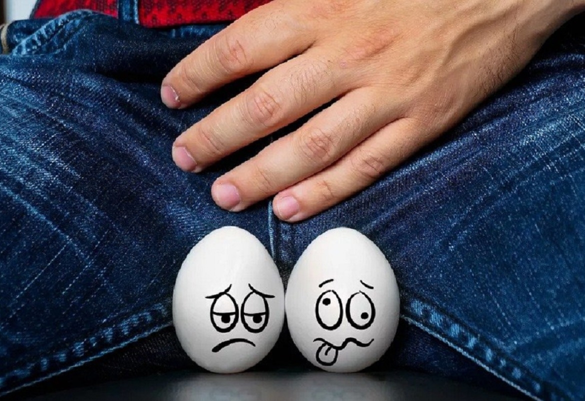 صفاقس : تلميذ الباكالوريا يبيع إحدى خصيتيه