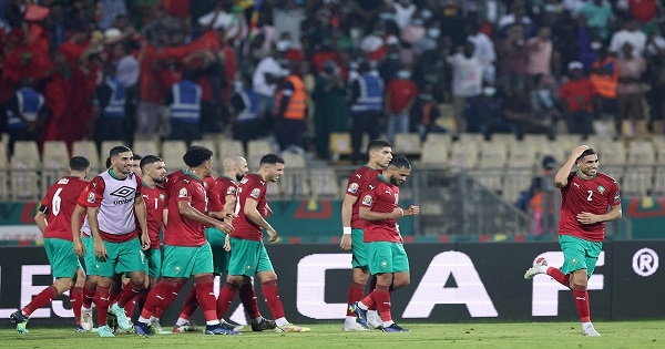 أشرف حكيمي يهدي المغرب التأهل لدور الثمانية في أمم أفريقيا بهدف عالمي