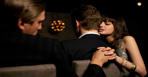 النساء أكثر عرضة للوقوع في الخيانة من الرجال