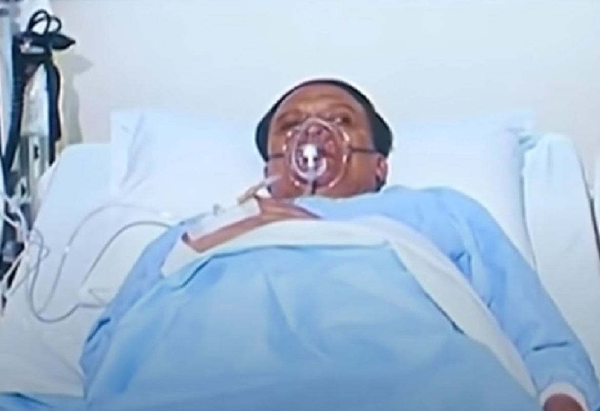 عادل إمام يدخل في غيبوبة