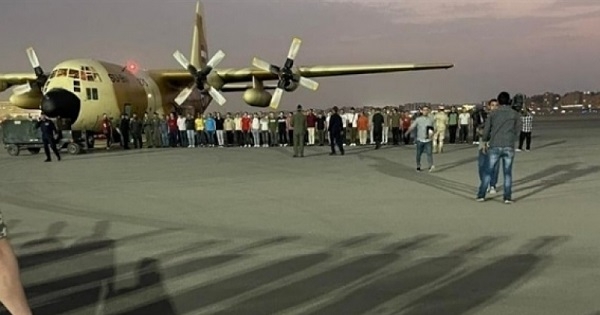 السودان: إجلاء 177 من أفراد القوات الجوية المصرية إلى مصر