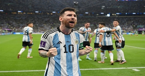 كأس العالم 2022.. ورطة لميسي بسبب احتفالاته أمام المكسيك (صور)